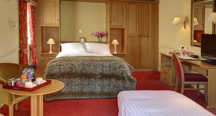 Best Western York Pavilion Hotel Room Type - 1 Queen Bed, Non-Smoking, Deluxe Quality Room
