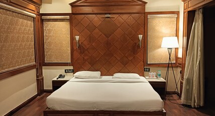 Hotel Sonia Room Type - Presidential Suites with Bathtub