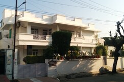 Photos of FRIENDS & FAMILY HOME STAY