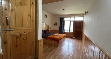 The Den Inn Room Type - Bedroom 1
