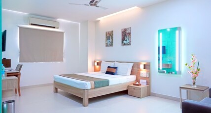 M Stays Room Type - Deluxe