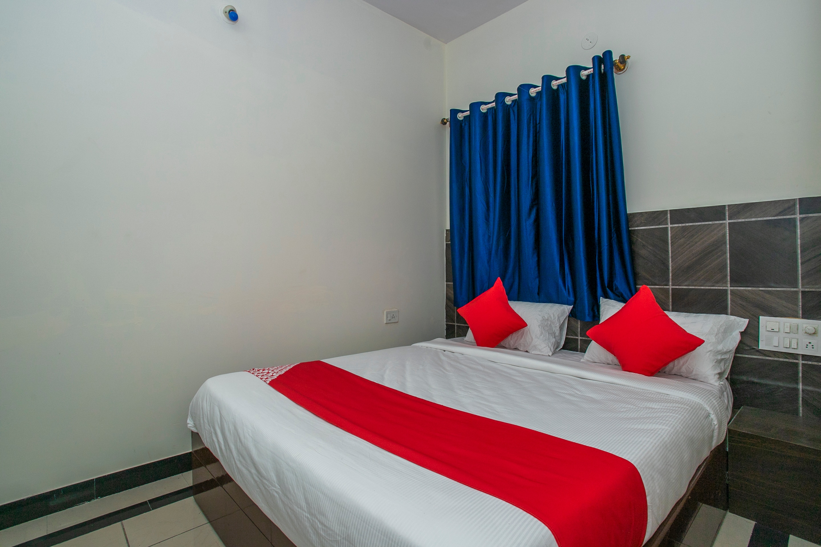 OYO 26817 GKS Residency - Tap to explore photos