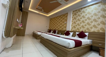 LOTO MAHAKAL TEMPLE UJJAIN TOWER CHOWK Room Type - Family Deluxe Room