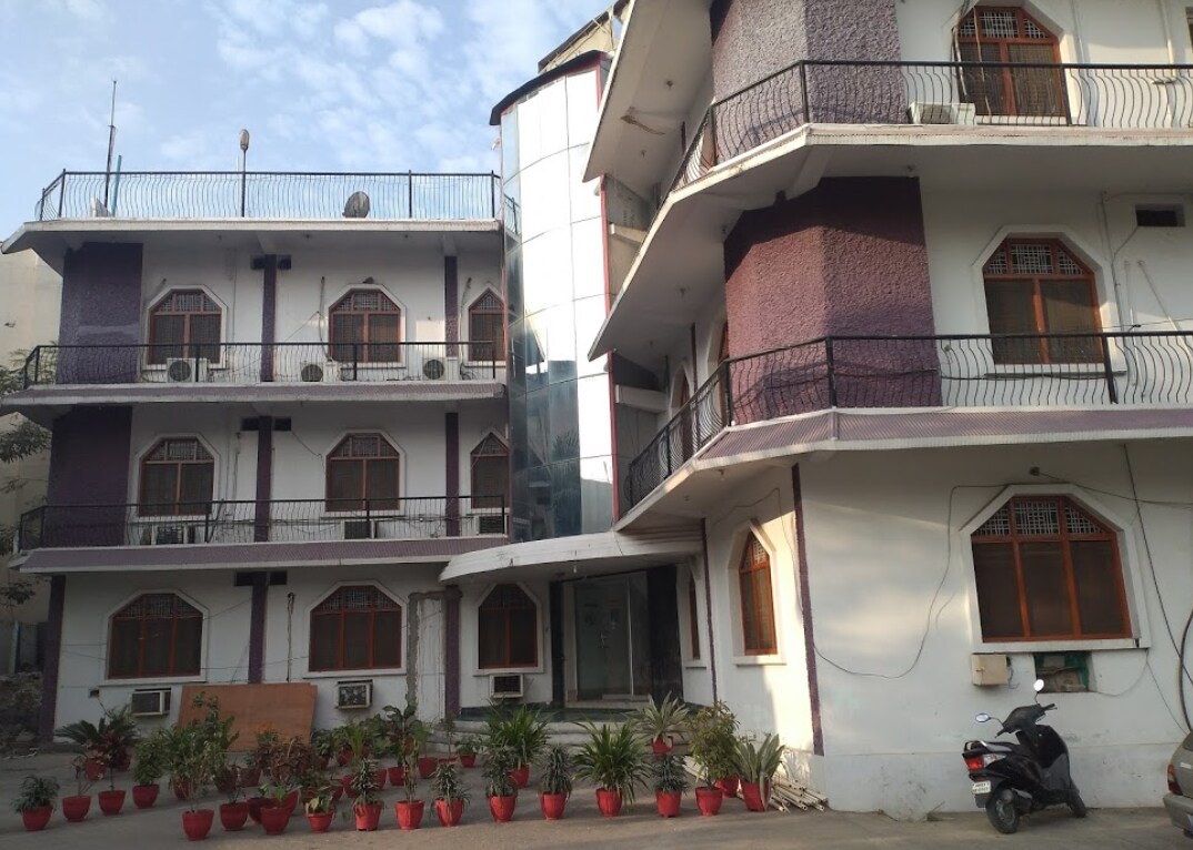 Hotel Pratap & Restaurant - Tap to explore photos