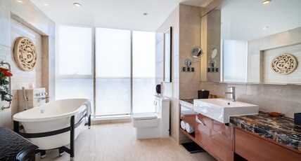 Crowne Plaza ZHENJIANG  Room Type - 1 King Premium