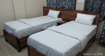 HOTEL CLOUD 9 Room Type - LUXURY DELUXE