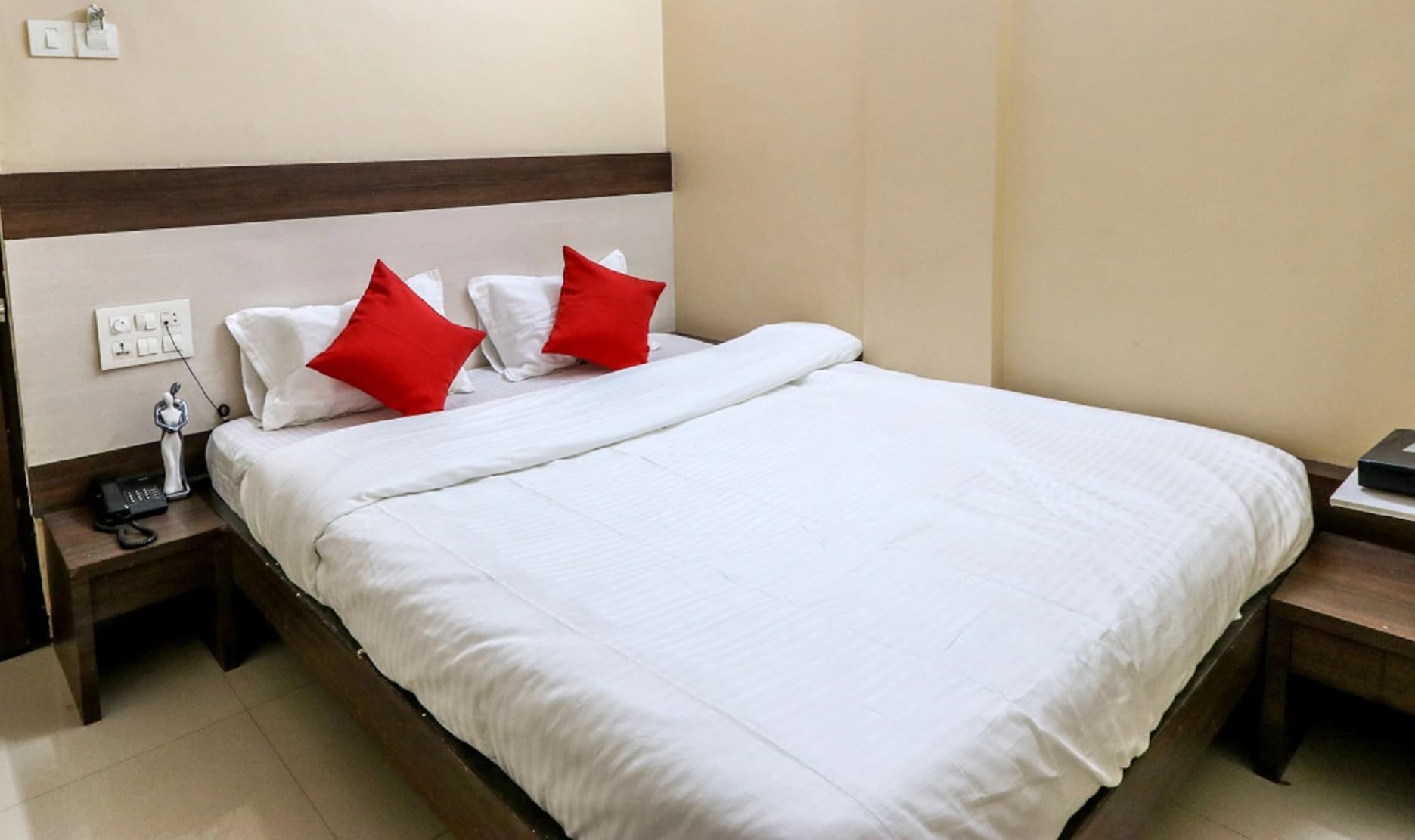 Shikhar Guest House - Tap to explore photos