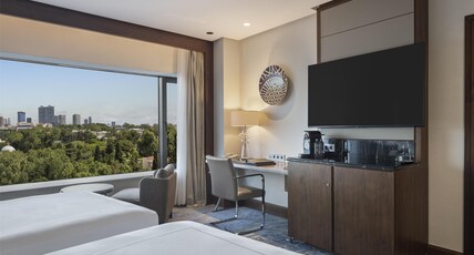 Conrad Istanbul Bosphorus Room Type - TWIN DELUXE PARK VIEW