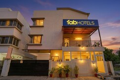 FabHotel Sri Aditya Inn