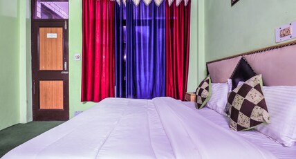 Hotel Vikrant Inn @ Mall Road 100 Meters Walk Room Type - Interconnected Family Suite with Mountain View