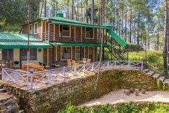 Kaneli Cottage by Baakhei