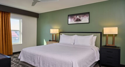 Homewood Suites by Hilton Anchorage Room Type - 1KING 2 DBL 2 BDRM 1BATH