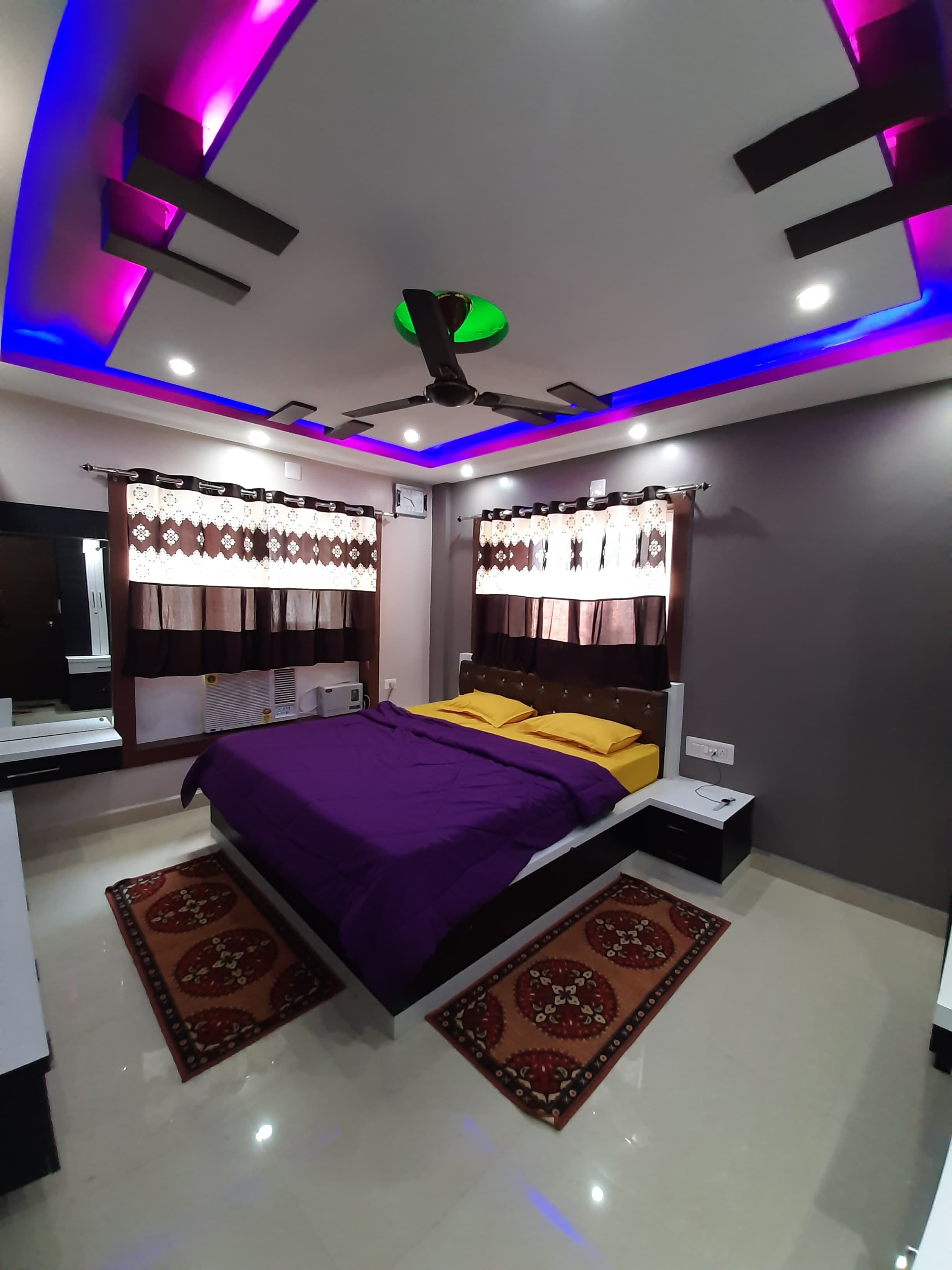 Krishna sea sight, flat No-4C, Block-18, Puri, Odisha 752001 - Tap to explore photos