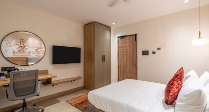 KLYRA HOTEL HITECH CITY HYDERABAD Room Type - Executive Room Queen Bed