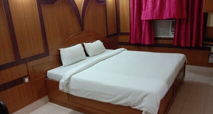 Hotel Haifa Room Type - STANDARD DOUBLE BED WITH FREE PARKING