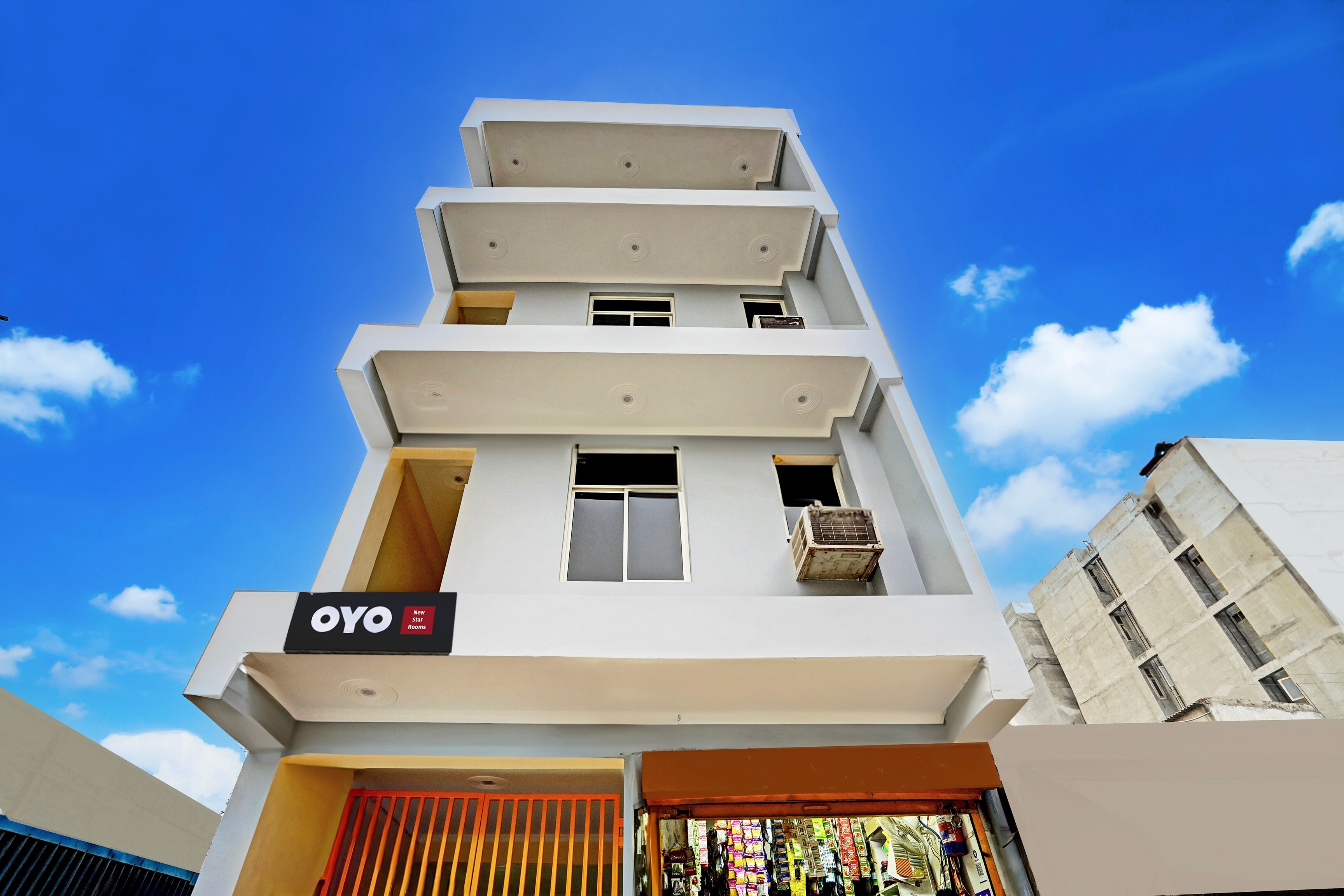 Hotel O by OYO New Star Rooms - Tap to explore photos