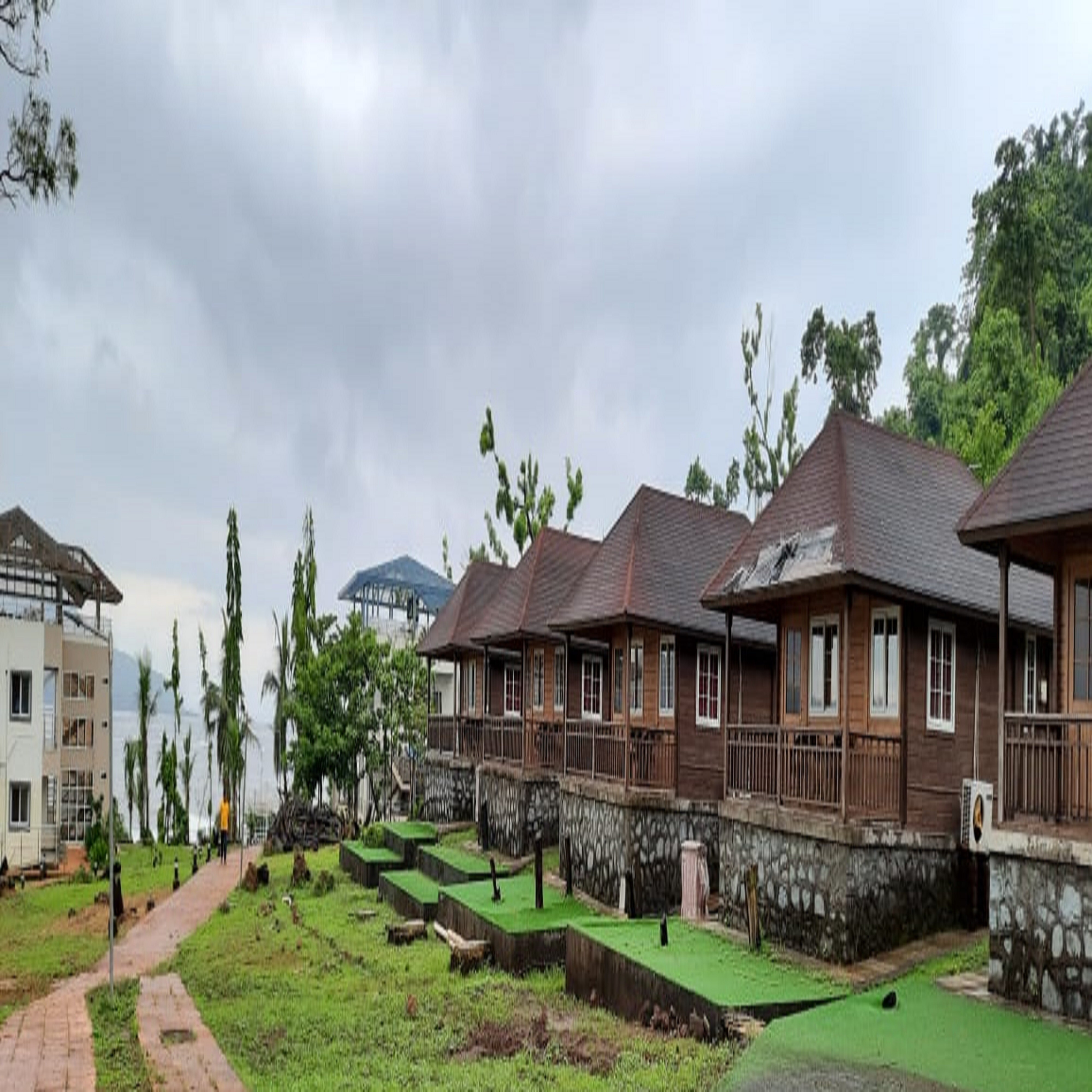 MTDC Harihareshwar - Tap to explore photos