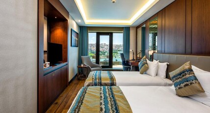 Arise Hotel Golden Horn Room Type - Deluxe Double or Twin Room with Balcony and Sea View