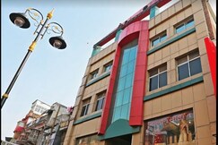 Hotel Sahu Near Kashi Vishwanath Temple Gate