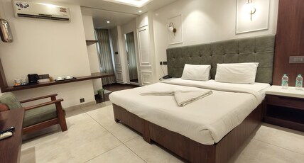 Hotel Udupi International Room Type - Deluxe Room