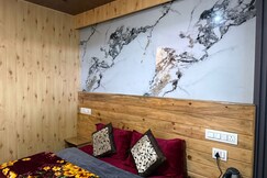 Mountain Trex Retreat - 500 Mtrs From Temple