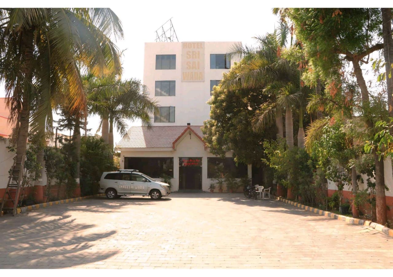 Hotel Shree Sai Wada Shirdi - Tap to explore photos