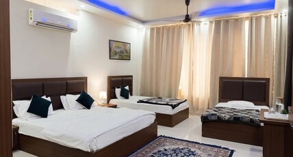 SHREE ANJANA HOTEL Room Type - Deluxe Family Room S01 SHREE ANJANA HOTEL Room Type - Deluxe Family Room S01