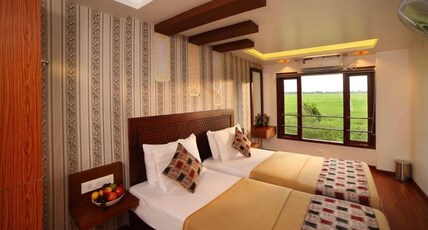 Pearl Spot Houseboat Room Type - Super Deluxe Sharing room with attached Bathroom and Night AC