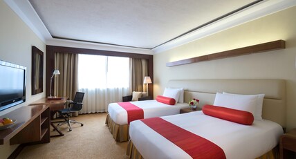 Marco Polo Plaza Cebu Room Type - Deluxe Mountain View Room