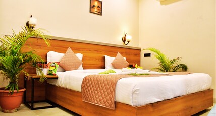 Hotel 7B Room Type - Deluxe Ac Room