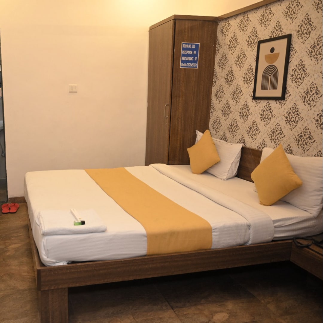 Hotel Swagat and Lodging - Tap to explore photos