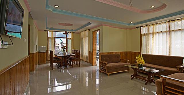 Sunrise Cottage - Tap to explore photos