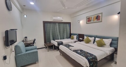 Marshall The Grand Hotel Room Type - Family Three Bed Room