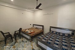 Karuna Nidhan Home Stay