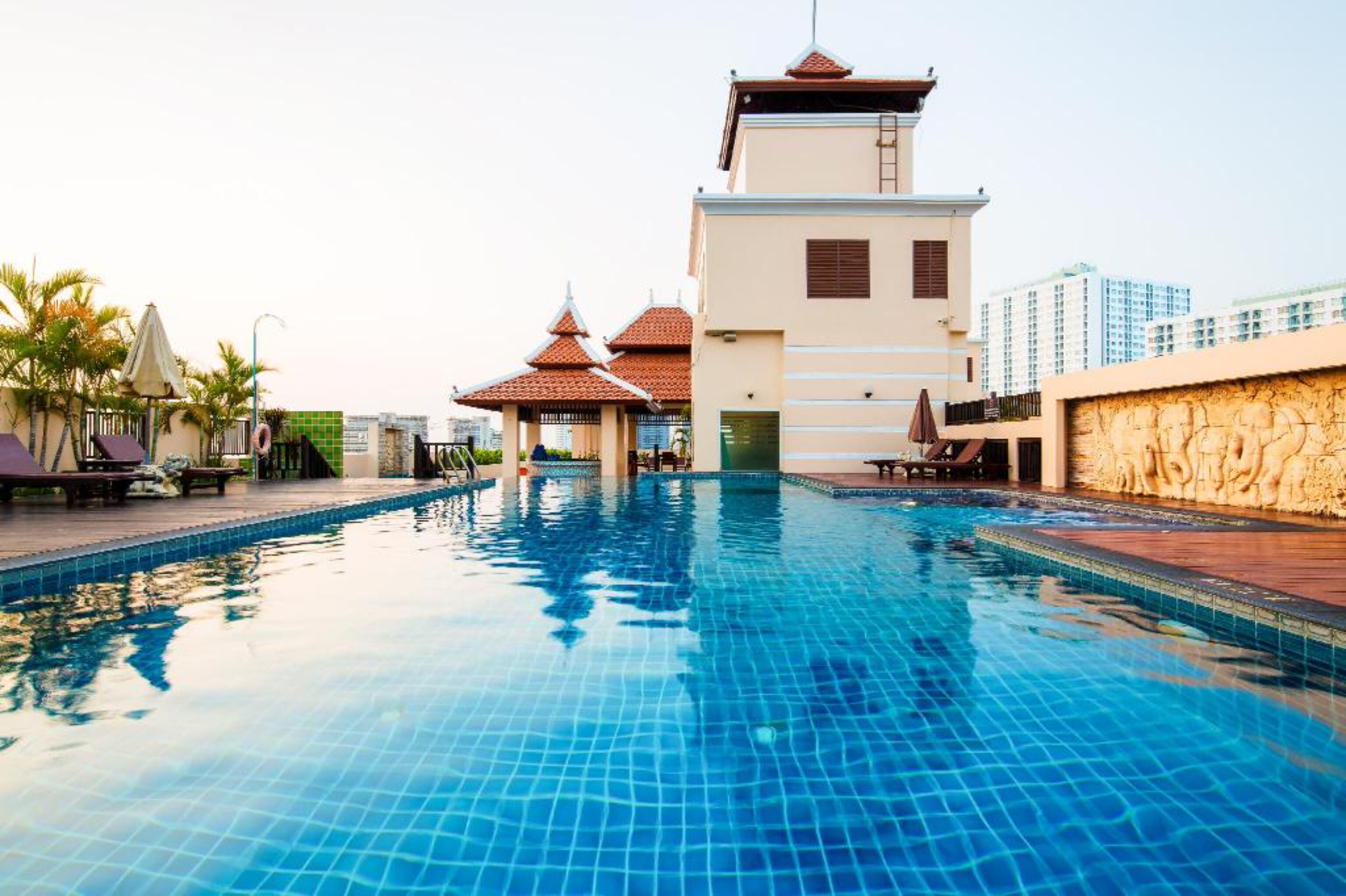 Aiyara Palace Hotel - Tap to explore photos