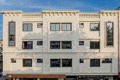 HOTEL INDIANA PALACE