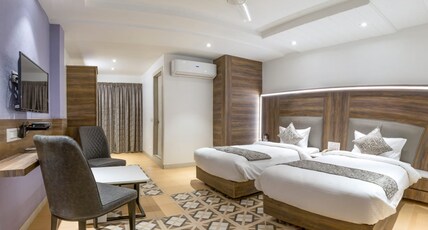PRIDE BY SAMRAT Room Type - Executive Twin Room