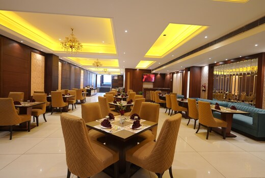 HOTEL KOHINOOR PALACE