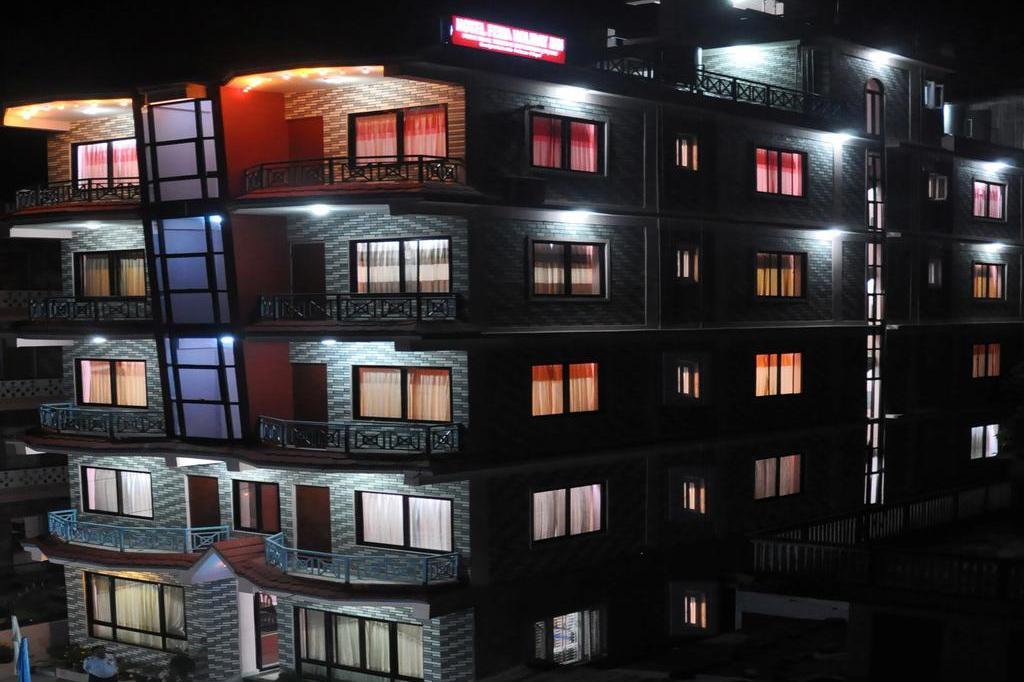 Hotel Fewa Holiday Inn - Tap to explore photos