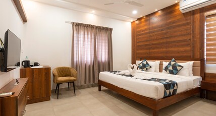 Blizz Regency Room Type - Deluxe AC