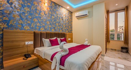 Hotel Heaven palace and banquet Room Type - Deluxe Room