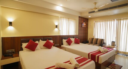 Hotel Mayuri, Digha Room Type - AC 4 BED SUPER DELUXE