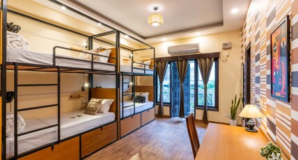 Zostel Gurugram Room Type - Deluxe 4 Bed Mixed Dorm (with balcony)