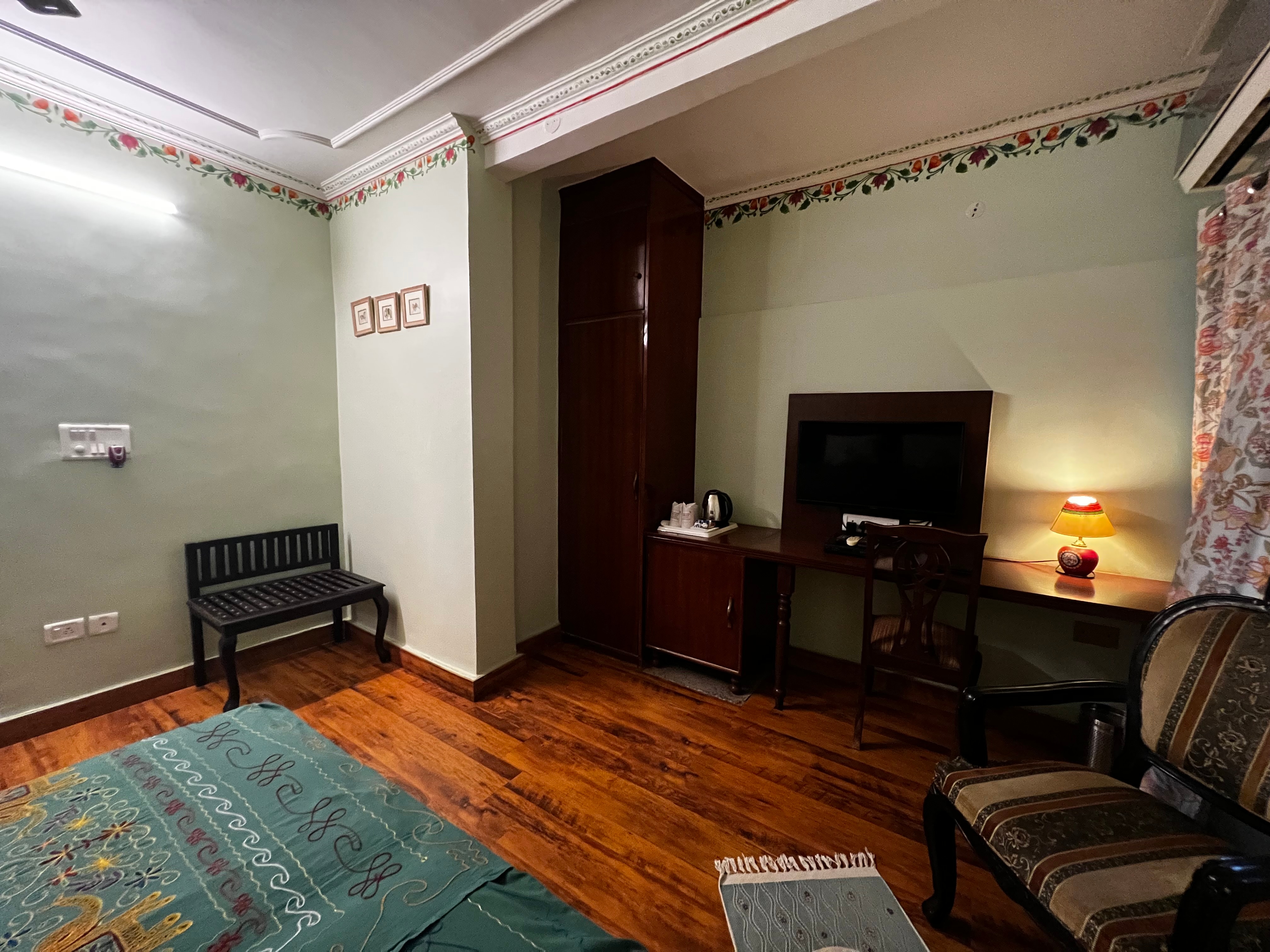 Ikaki Niwas-A Heritage Boutique Hotel - Tap to explore photos