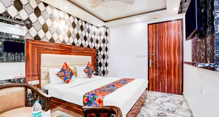 FabHotel Raj Niwas Room Type - Deluxe Room