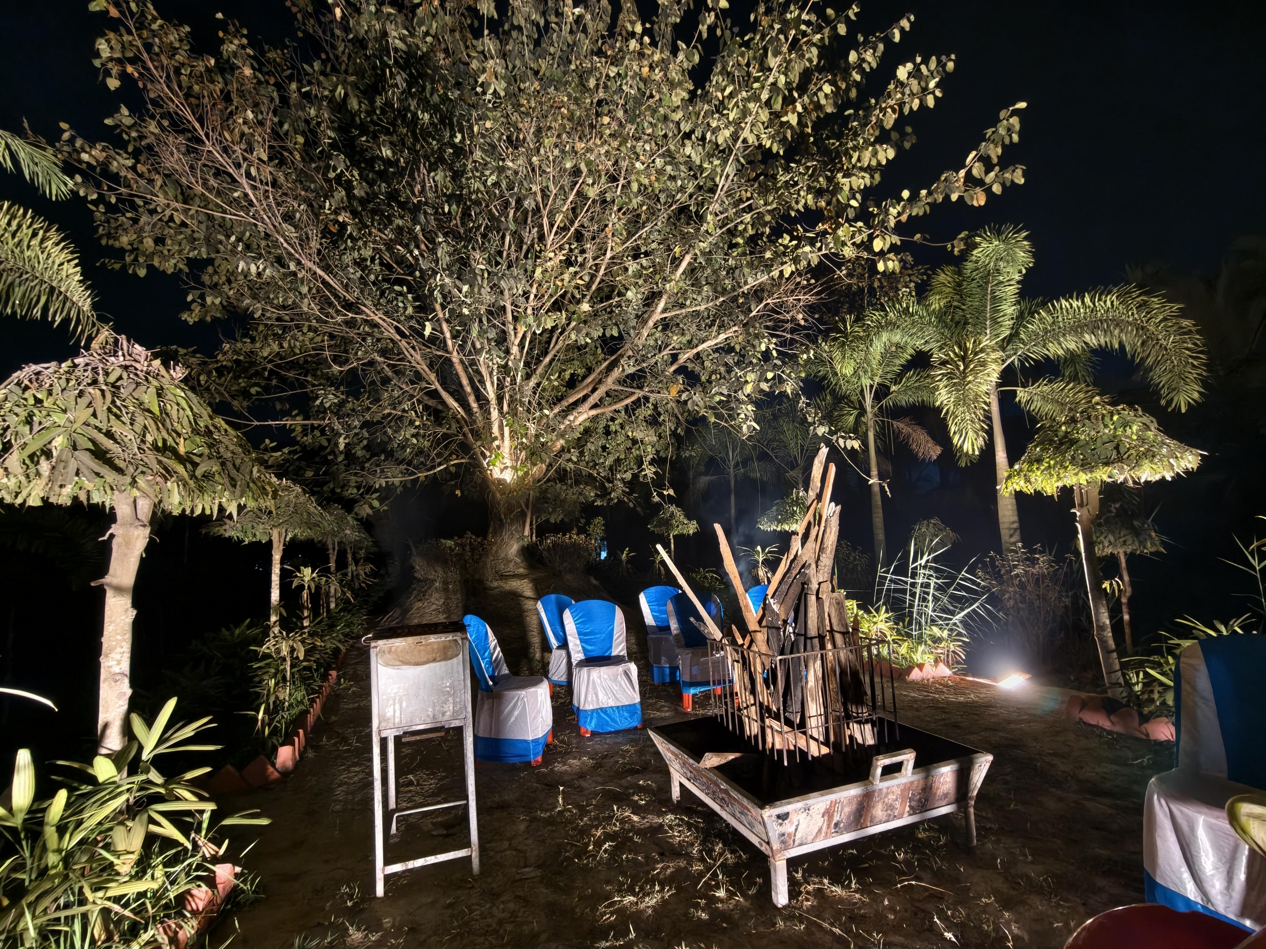 Prabhu Udyan Resort - Tap to explore photos