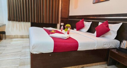 Hotel Shirdi Park Inn (80 Meters From Sai Samadhi Temple) Room Type - Standard triple Bed AC Hotel Shirdi Park Inn (80 Meters From Sai Samadhi Temple) Room Type - Standard triple Bed AC