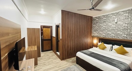 Triden Kashmir Resort Room Type - Deluxe Room Triden Kashmir Resort Room Type - Deluxe Room