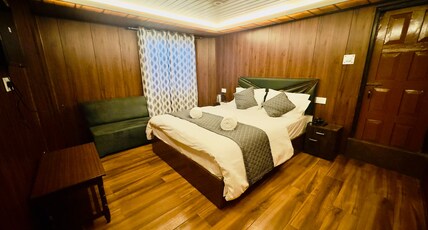 Hotel Mandala Room Type - Double Bed Non View Luxury