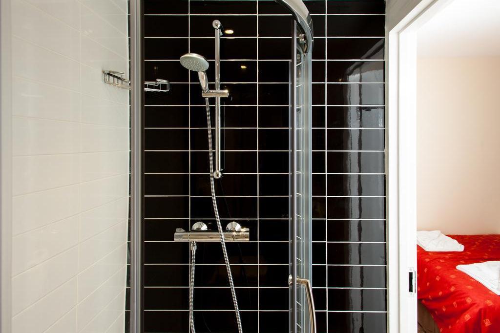 Marble Arch Inn - Tap to explore photos
